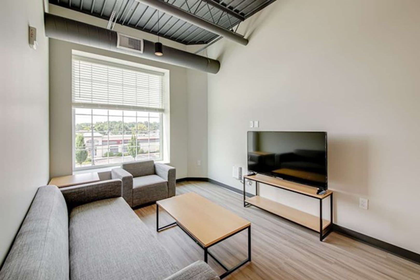 Bloomington Apartment: 2611 East 3rd Street