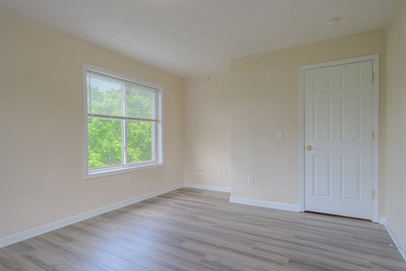 Blacksburg Apartment: 200 Fairfax Road