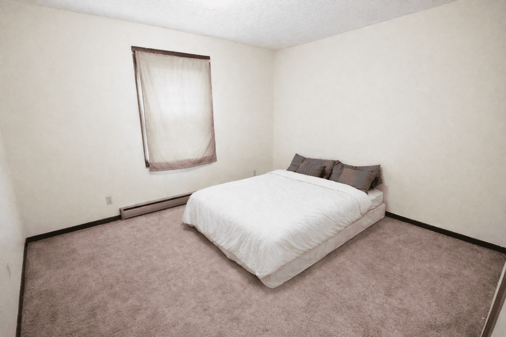West Lafayette Apartment: 230 S. Chauncey Ave.