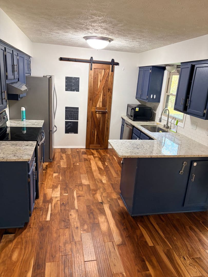 Bloomington House: 3431 Stoneycrest Rd
