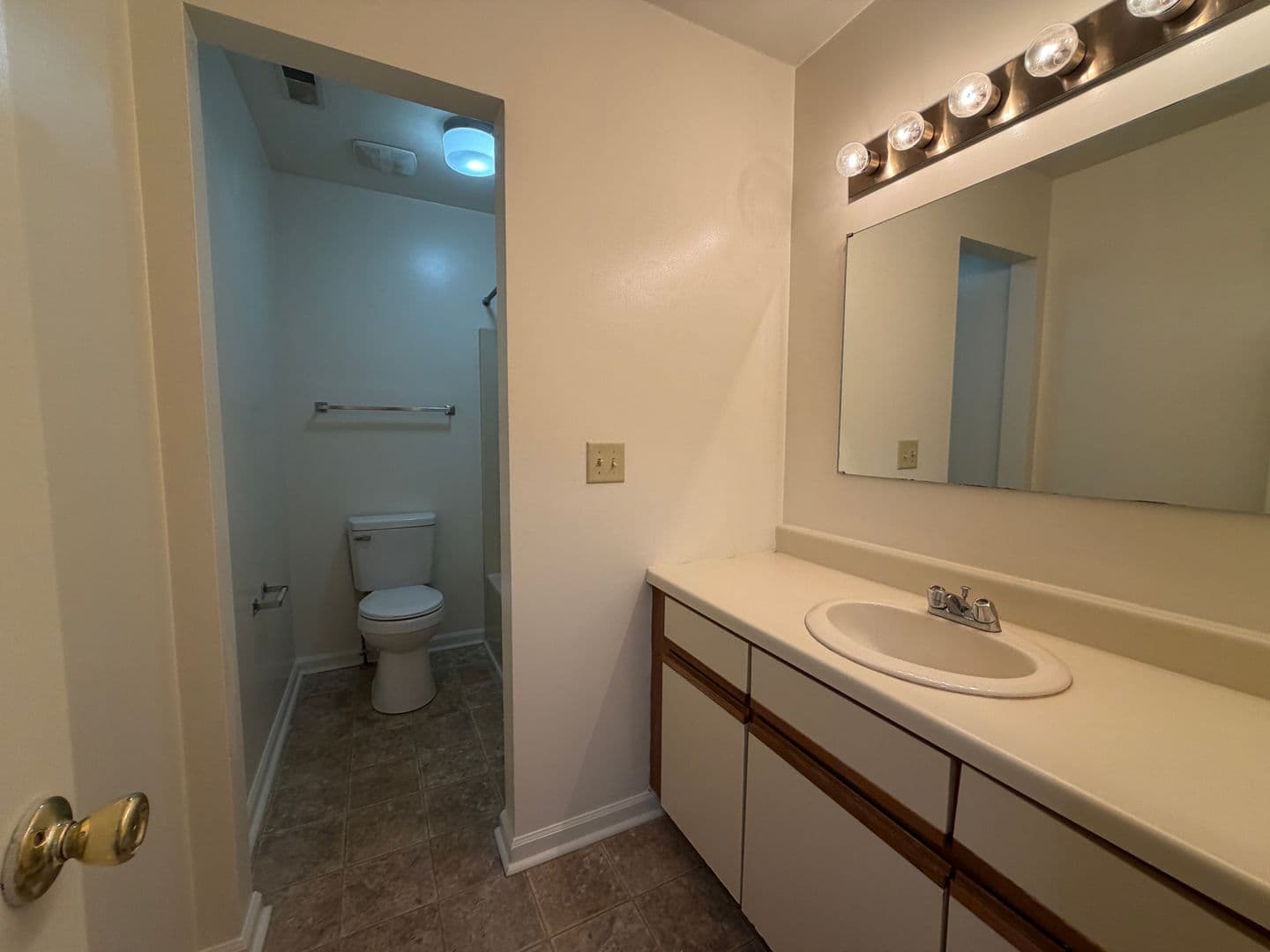 Radford Apartment: 131 East Main Street