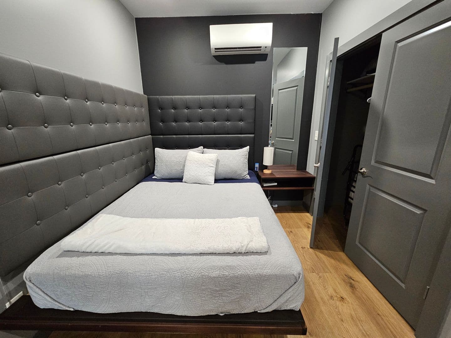 Bloomington Apartment: 217 W 6th St.