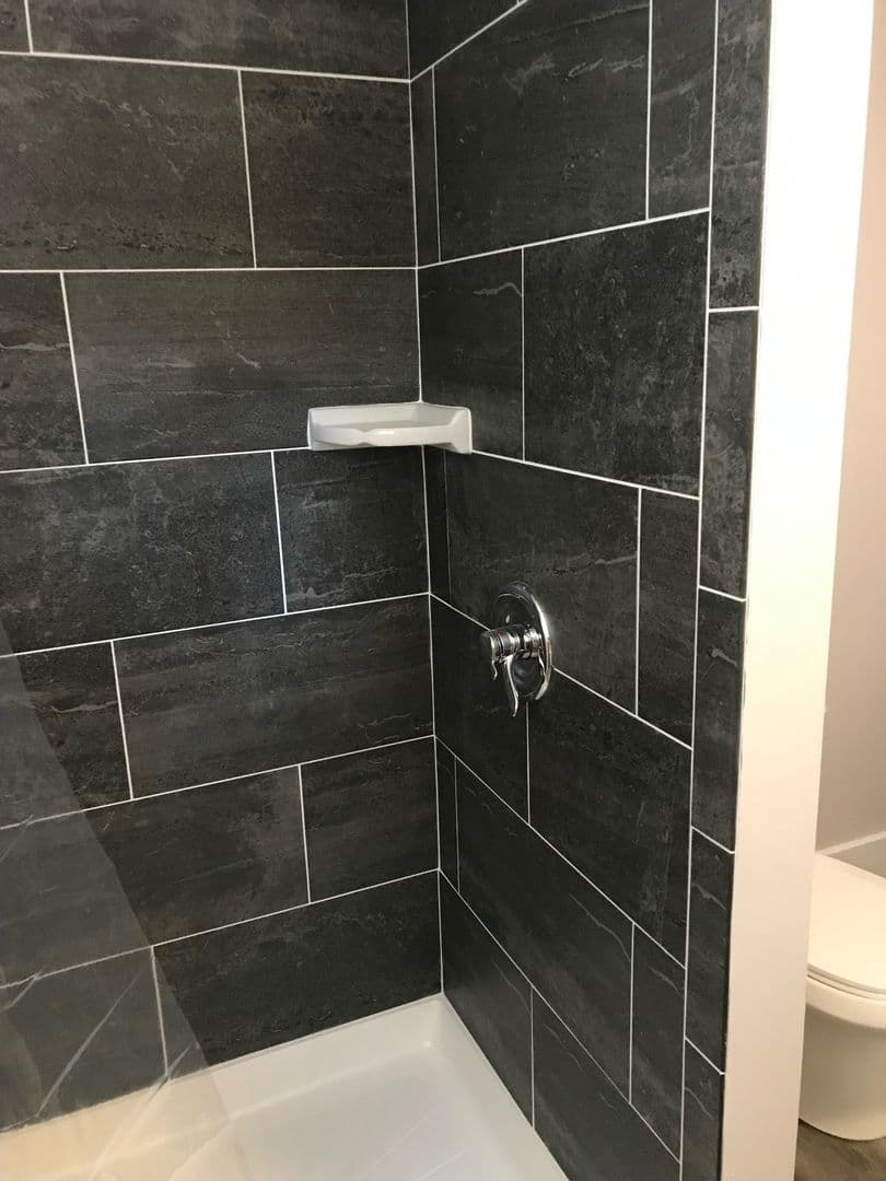 Bloomington Apartment: 406 E. 20th St. A