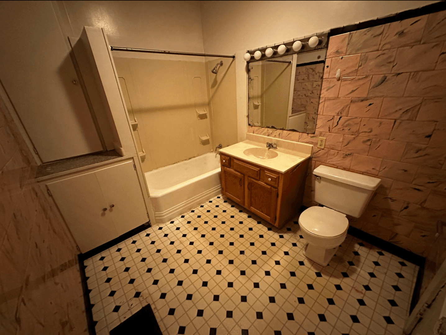 Bloomington House: 514 S Washington Street