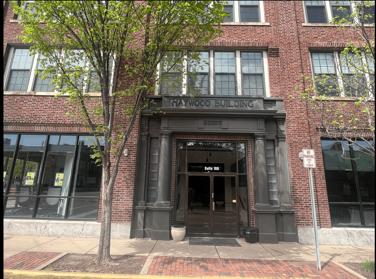 Lafayette Apartment: 300 N. 5th Street