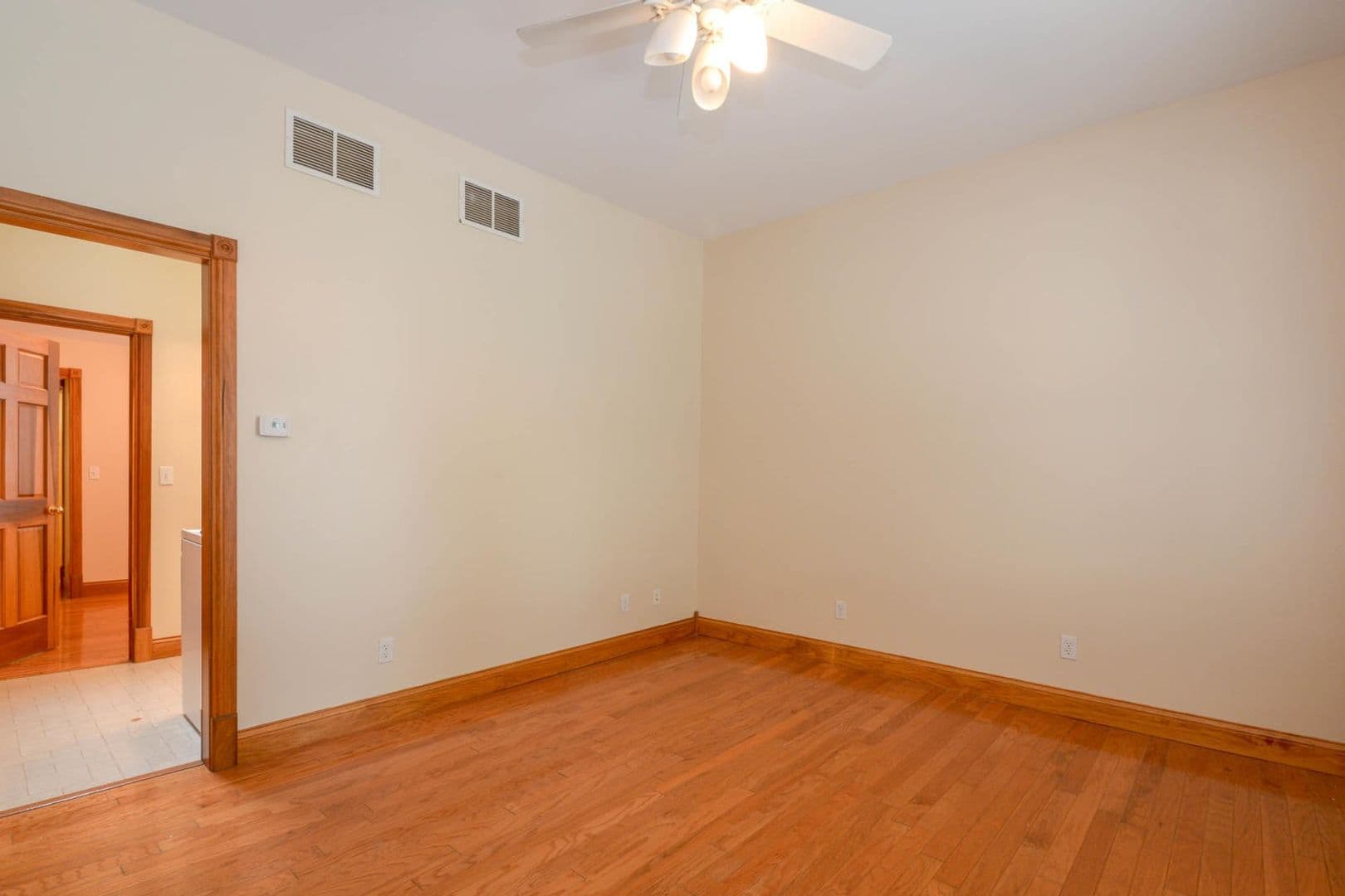 Bloomington Apartment: 536 N Lincoln Street