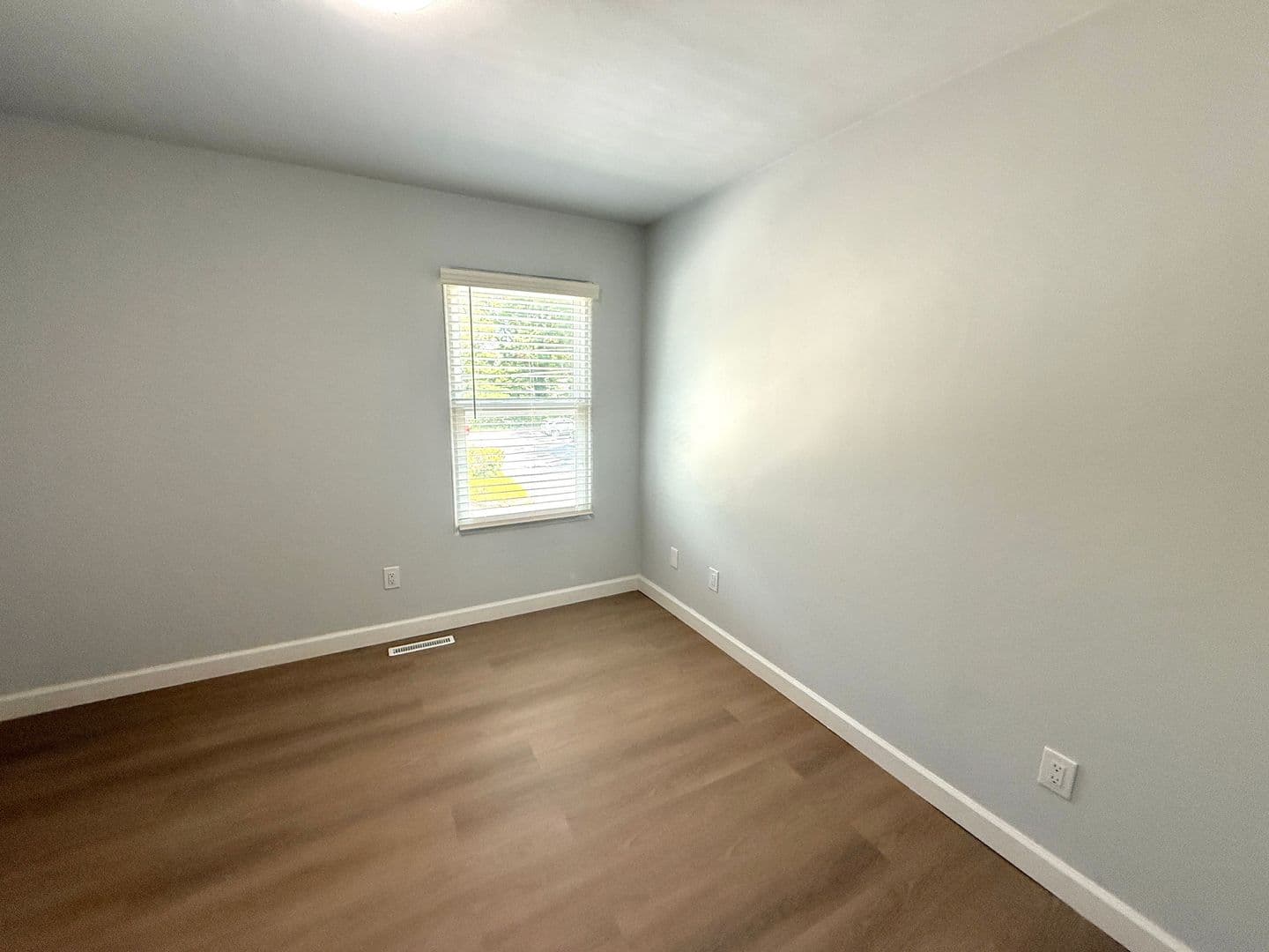Blacksburg Apartment: 701 South Main St.