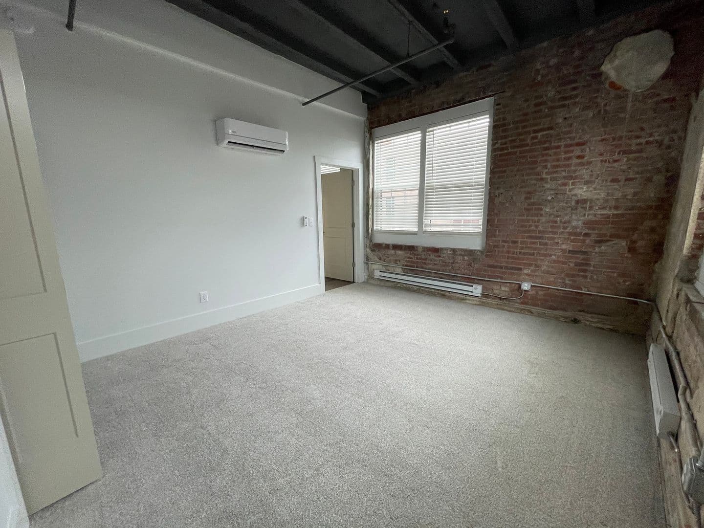 Lafayette Apartment: 300 N. 5th Street