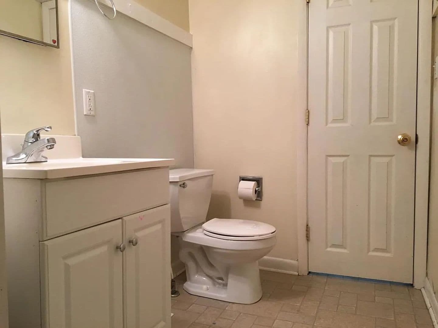 Bloomington Apartment: 720 N Grant St.
