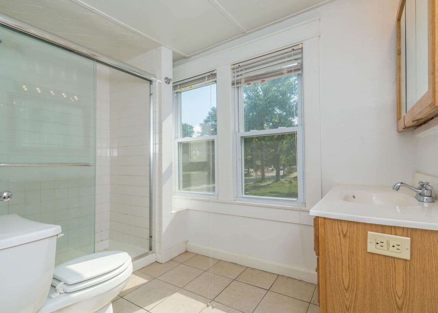 Bloomington Apartment: 804 E 11th