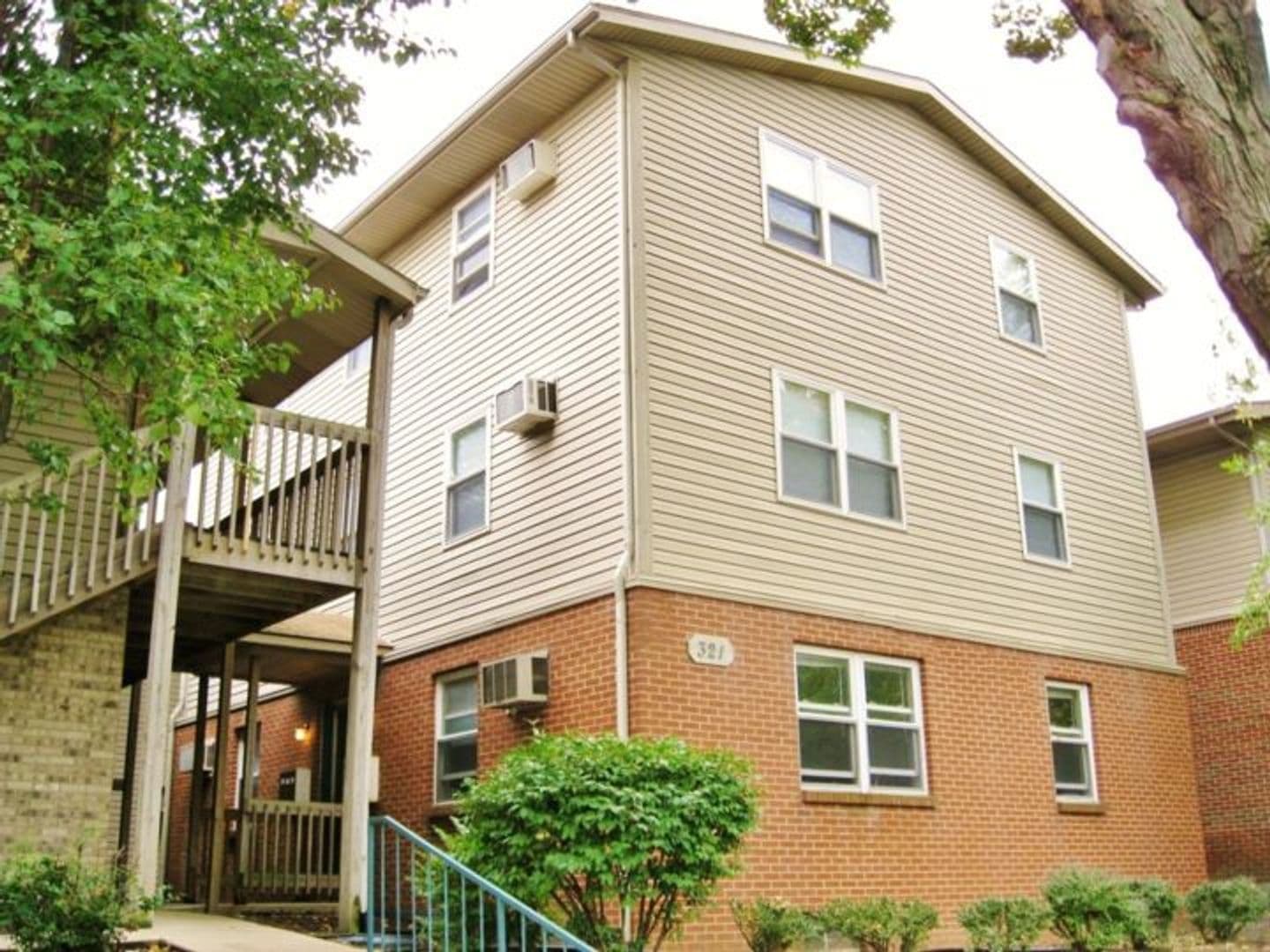 West Lafayette Apartment: 325 Pearl Street