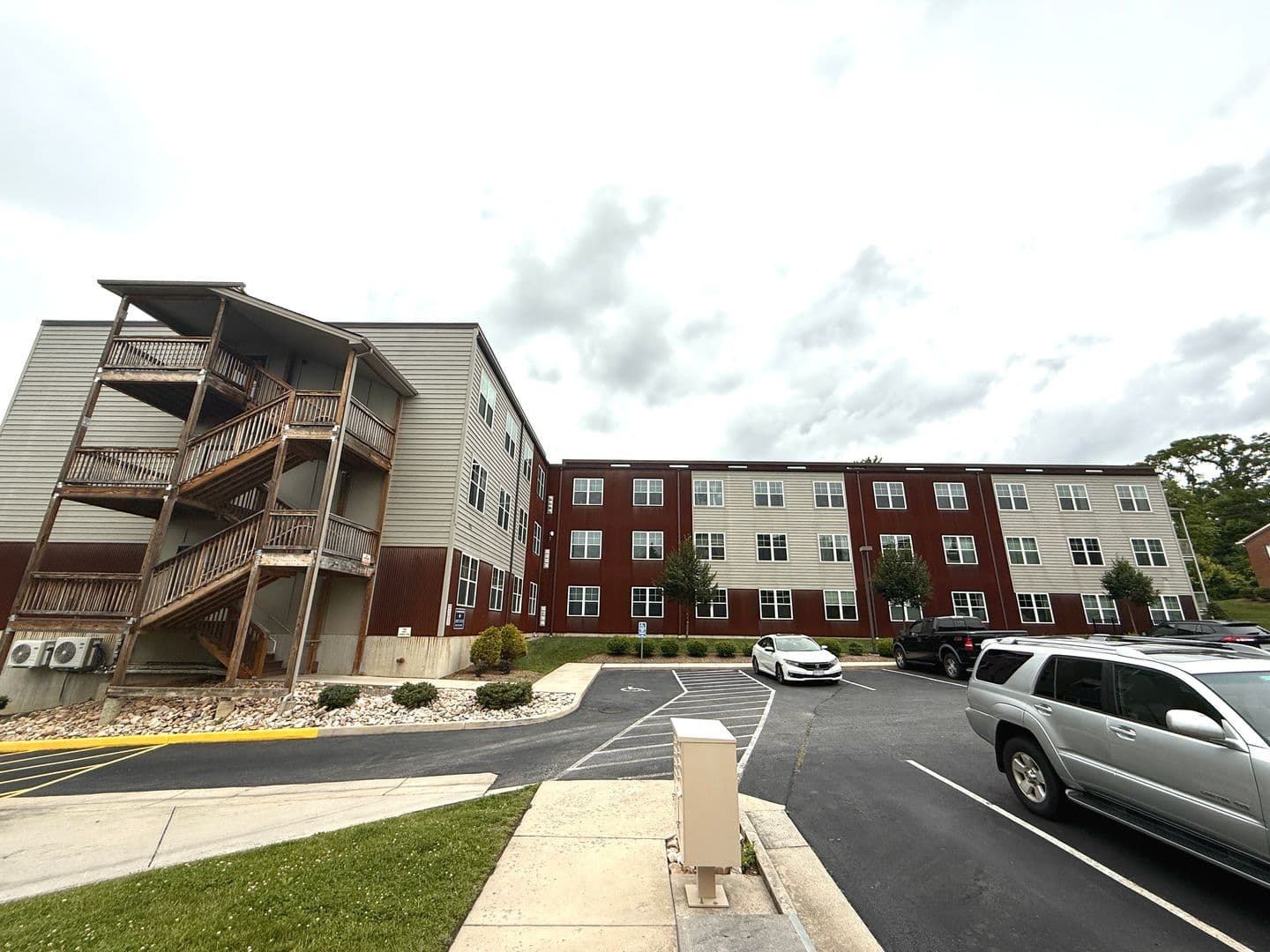 Blacksburg Apartment: 115 Hearthstone Drive
