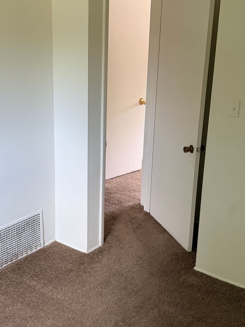 Bloomington Apartment: 2106 E 2nd Street