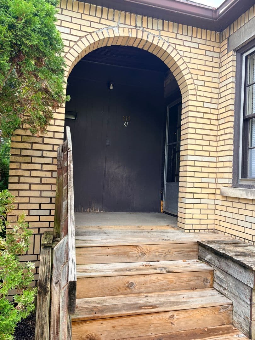 Bloomington Apartment: 111 E. Cottage Grove Ave