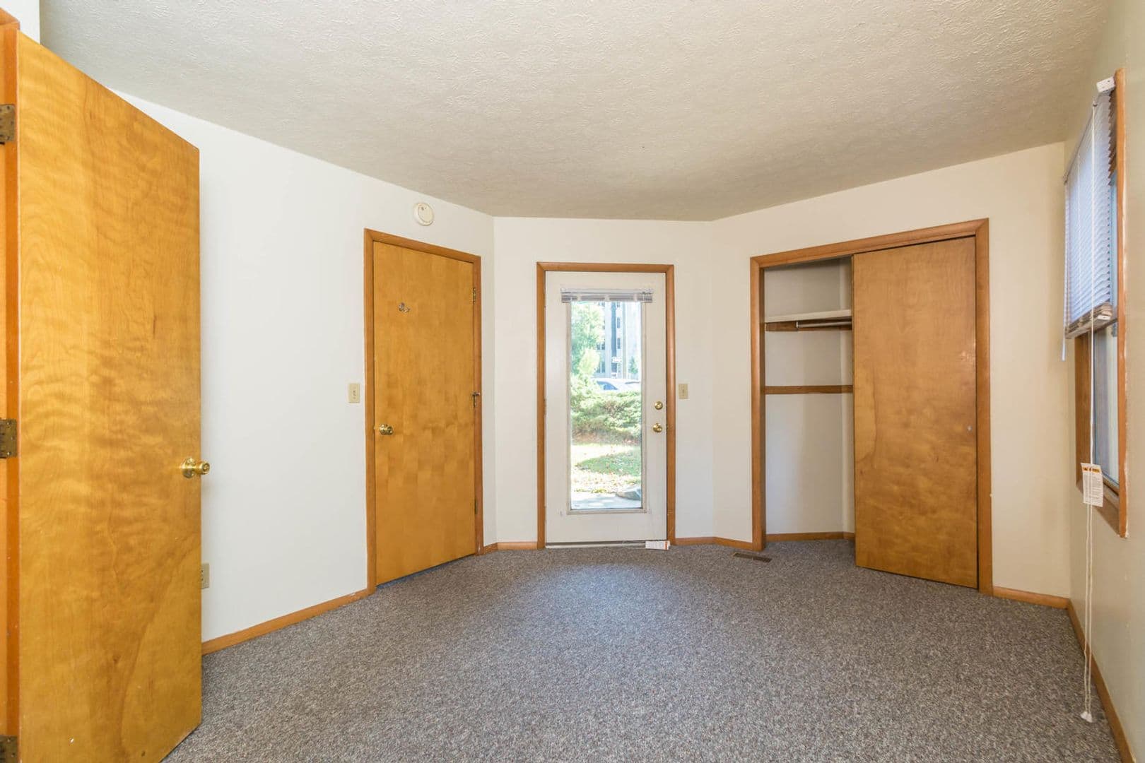 Bloomington Condo: 519 E Smith Avenue
