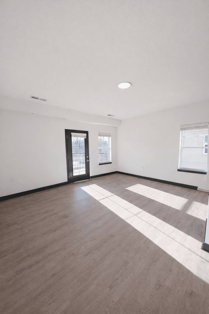 Lafayette Apartment: 3210-3243 Peninsula Pointe Circle W