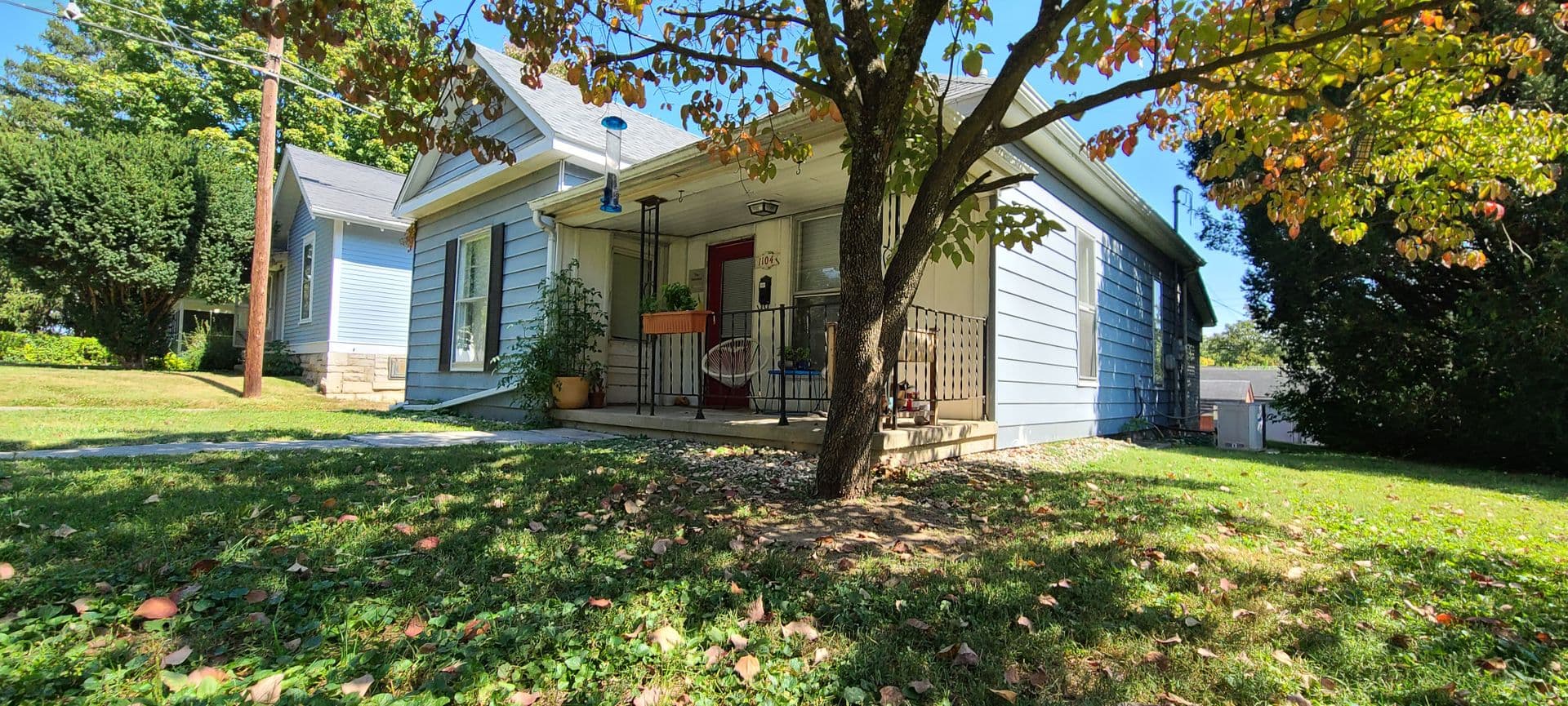 Bloomington House: 1104 N Woodburn Ave