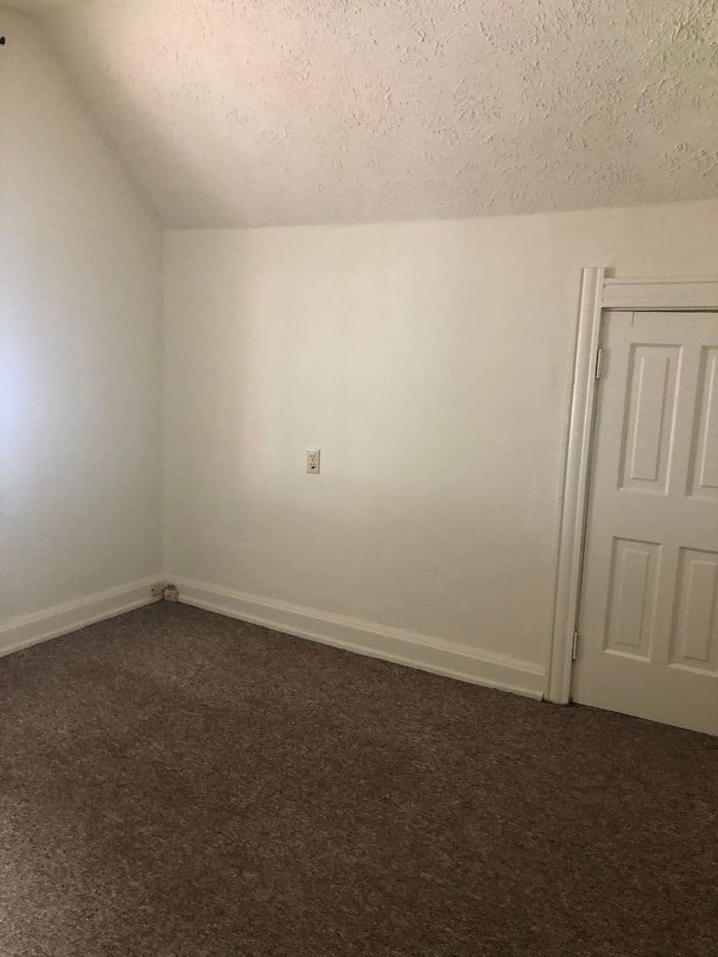 Bloomington Apartment: 1115 N College Avenue