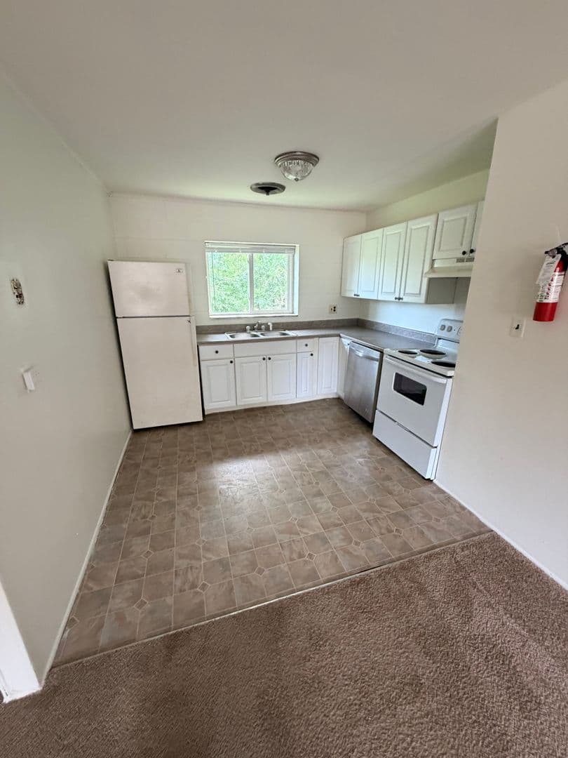 Bloomington Apartment: 2106 E 2nd Street