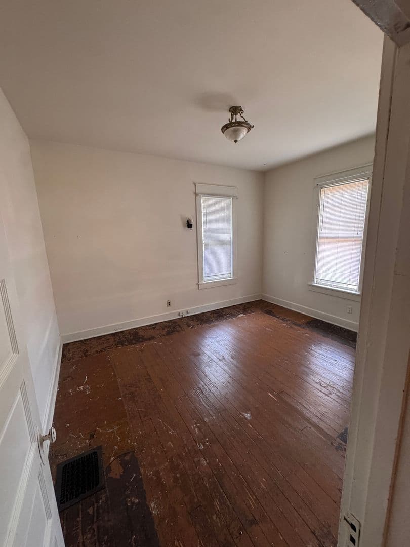 Bloomington Apartment: 600 E University Street