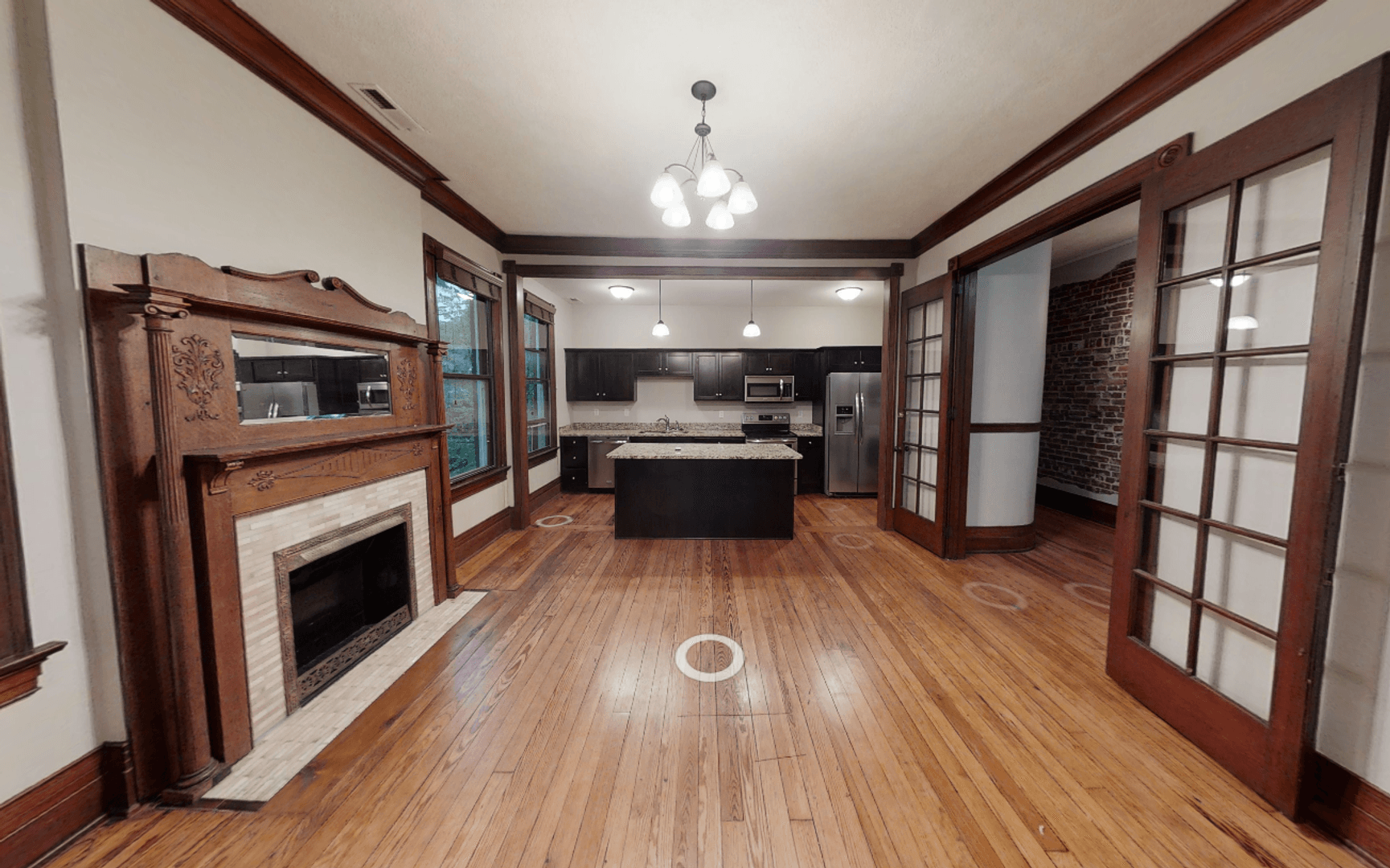 Lafayette Apartment: 711 South Street