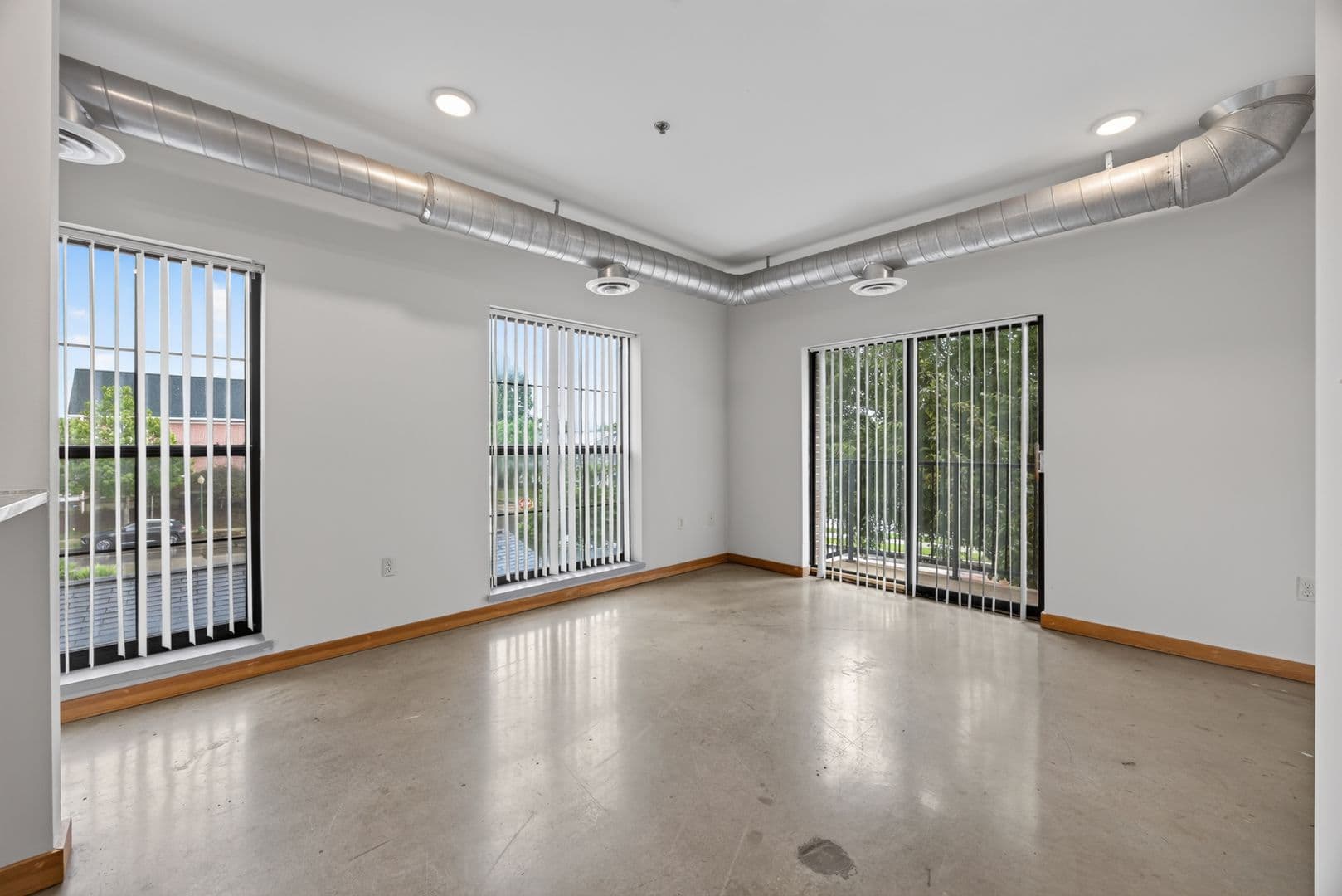 Bloomington Apartment: 219 E. 7th St.