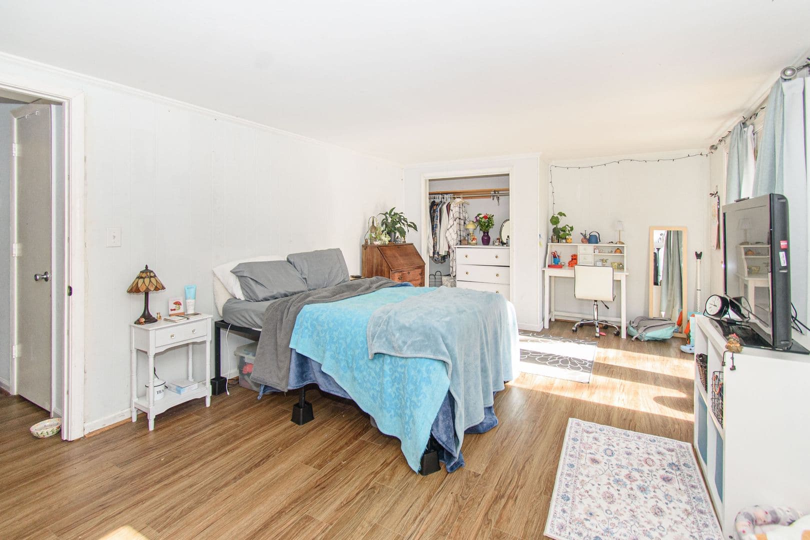 Blacksburg House: 222 Huntington Ln