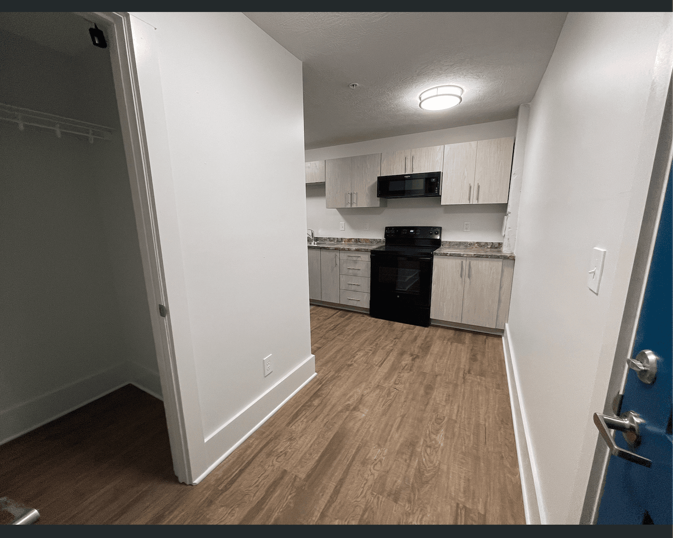 Lafayette Apartment: 300 N. 5th Street