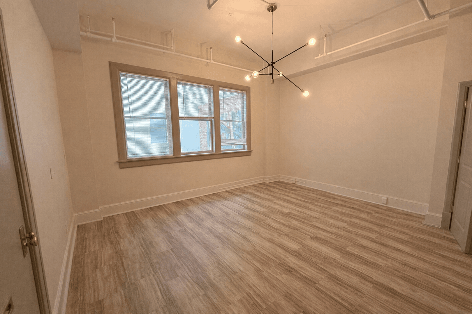 Lafayette Apartment: 216 North 4th Street