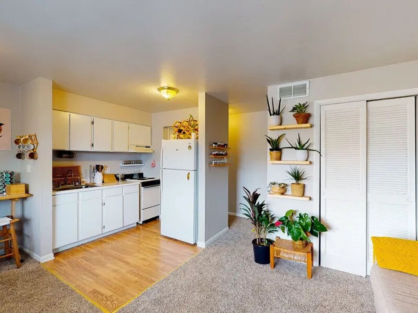 Indianapolis Apartment: 3765 S State Ave