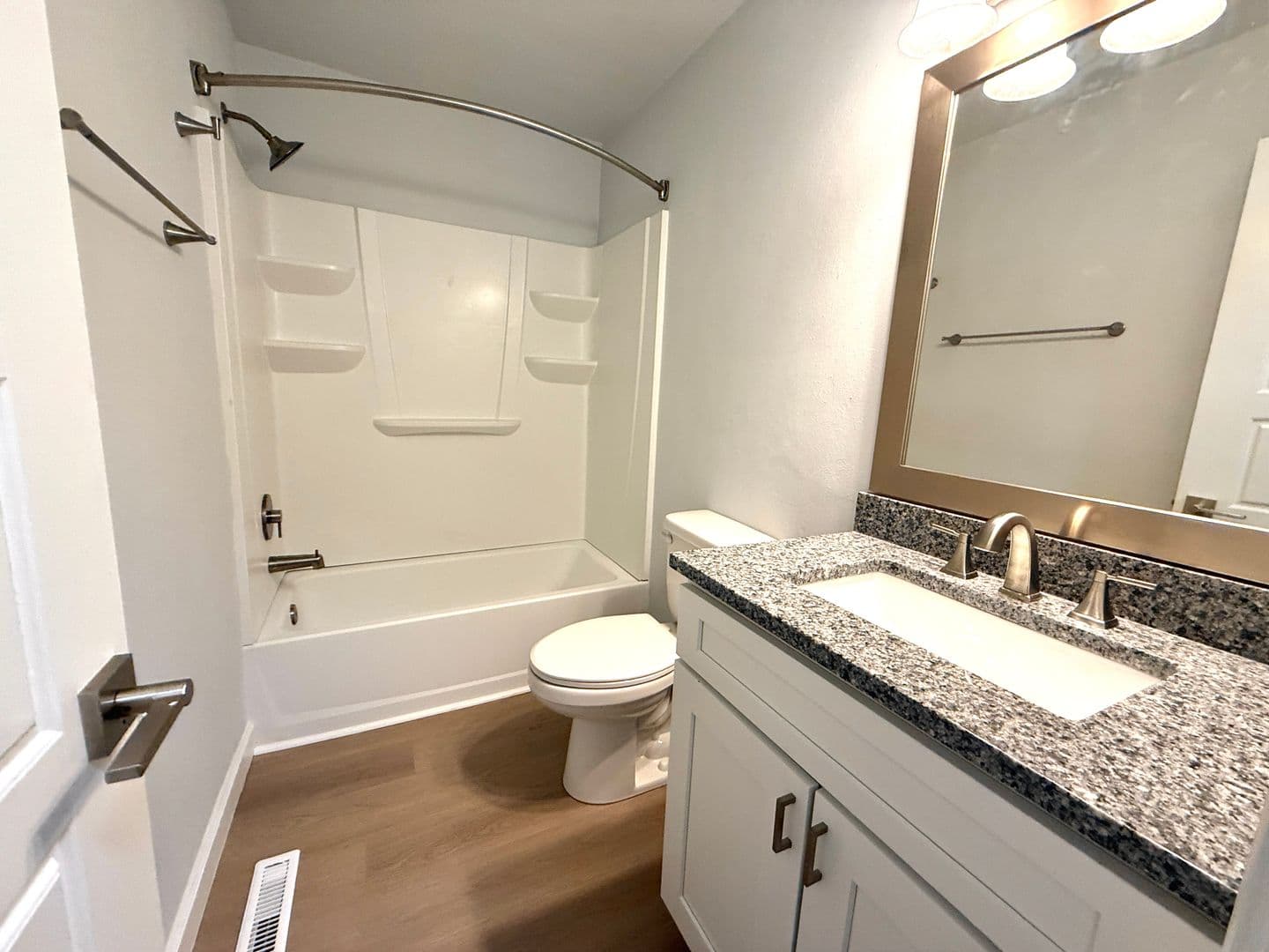Blacksburg Apartment: 701 South Main St.