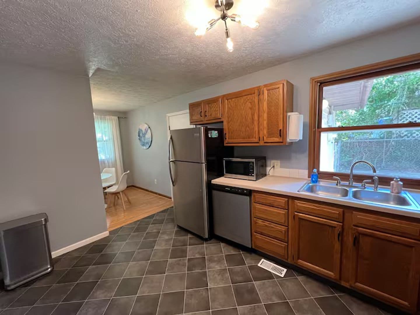 Bloomington Apartment: 401 W Clear Creek