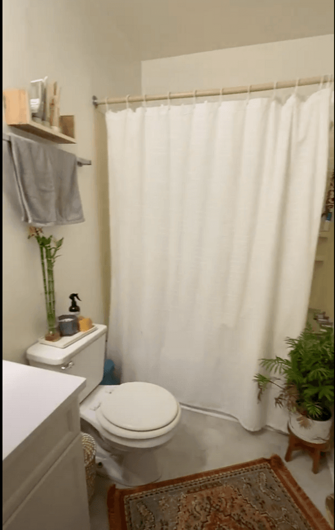 Bloomington Apartment: 318 West 16th Street