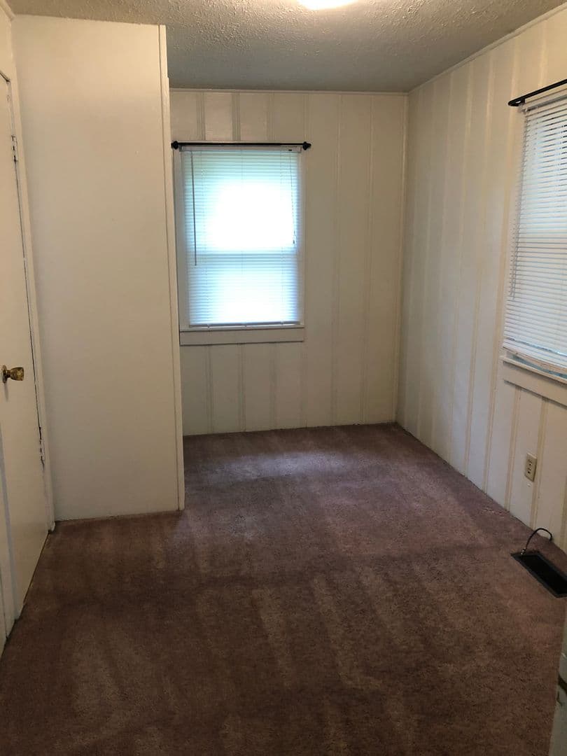 Bloomington House: 202 E 15th Street