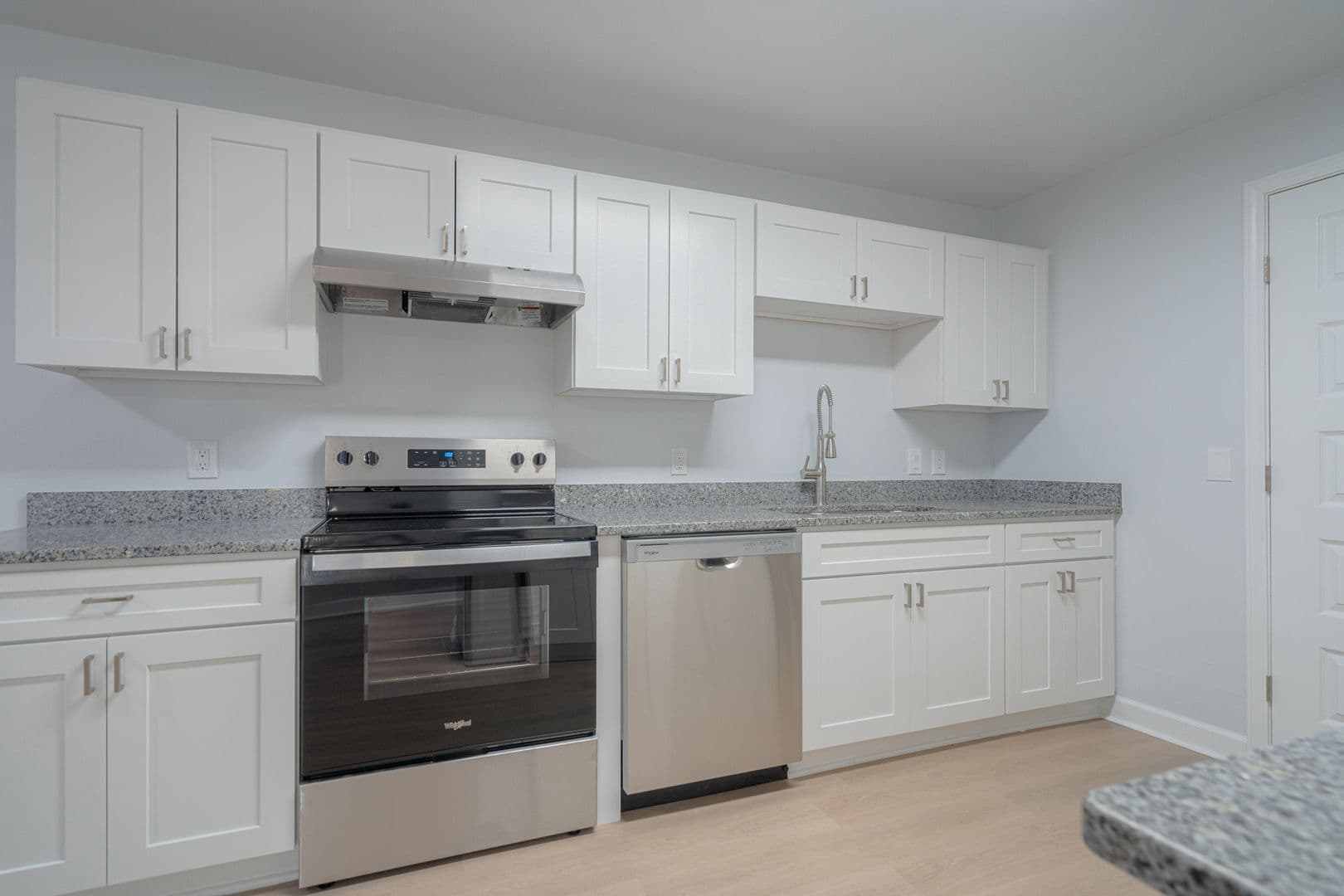 Blacksburg Apartment: 208 Wharton St.