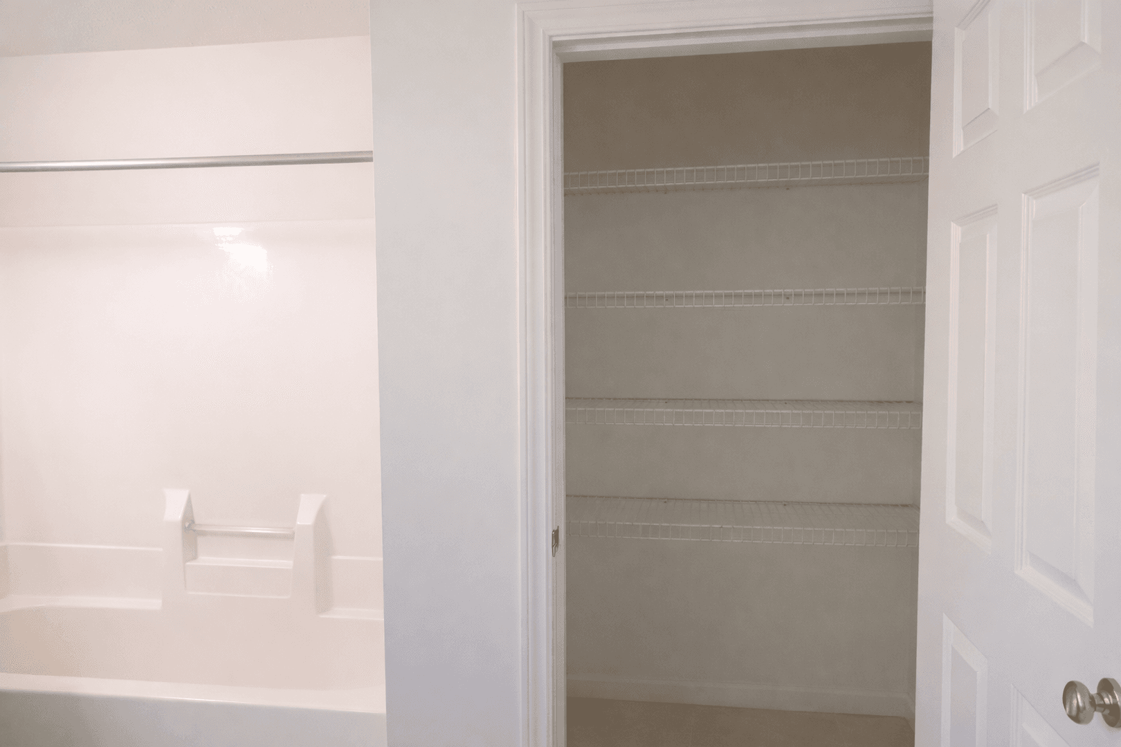 West Lafayette Apartment: 2252 Sagamore Parkway West