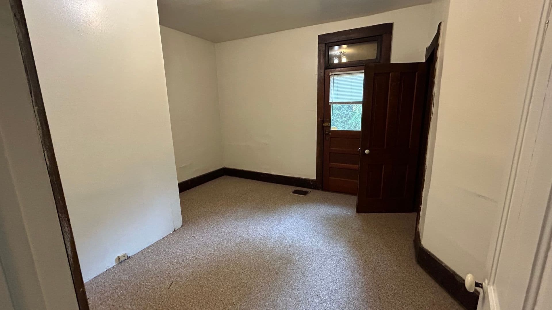 Bloomington House: 310 E 11th Street
