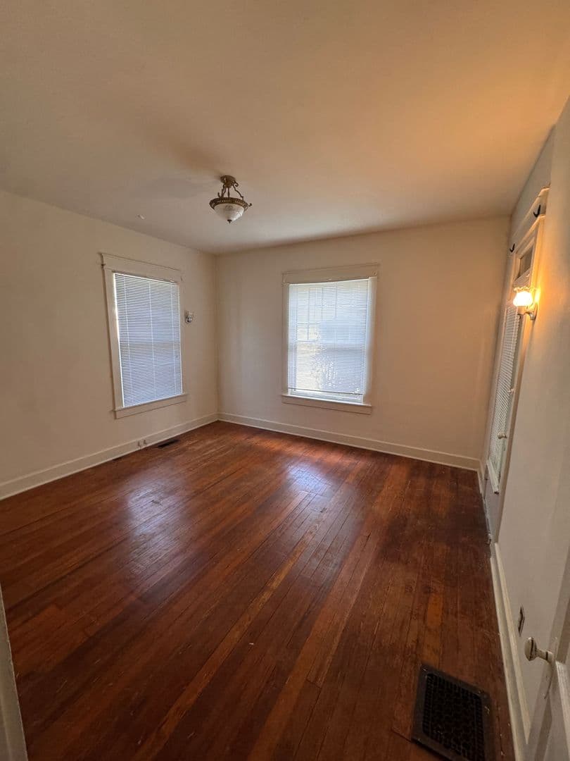 Bloomington Apartment: 600 E University Street