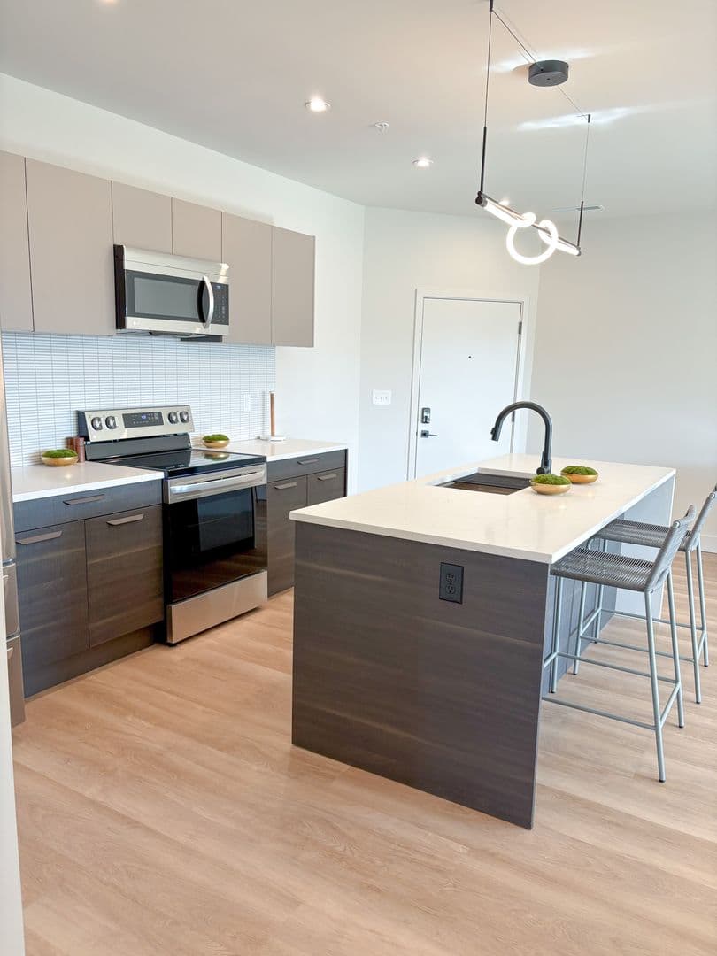 West Lafayette Apartment: 3597 Paramount Drive