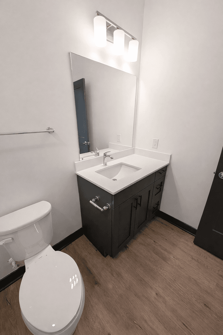 Lafayette Apartment: 3210-3243 Peninsula Pointe Circle W