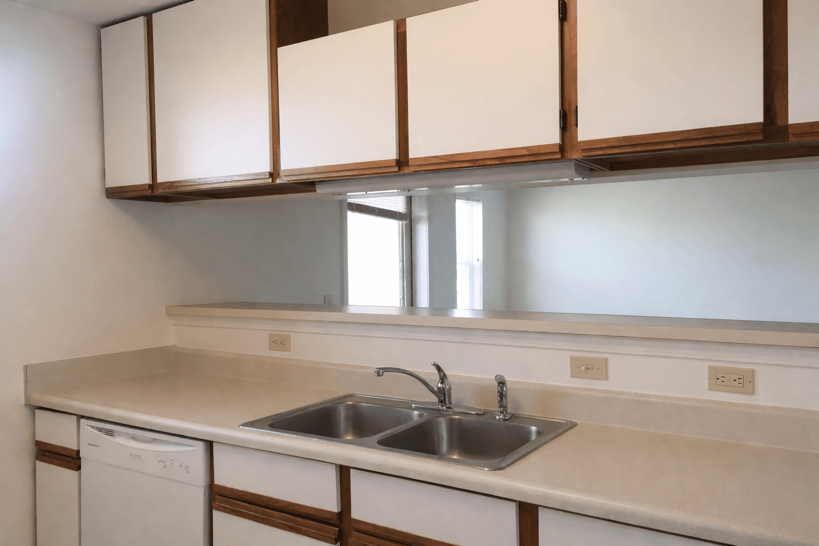 West Lafayette Apartment: 2252 Sagamore Parkway West
