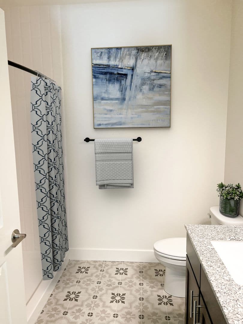 Lafayette Apartment: 615 Main Street