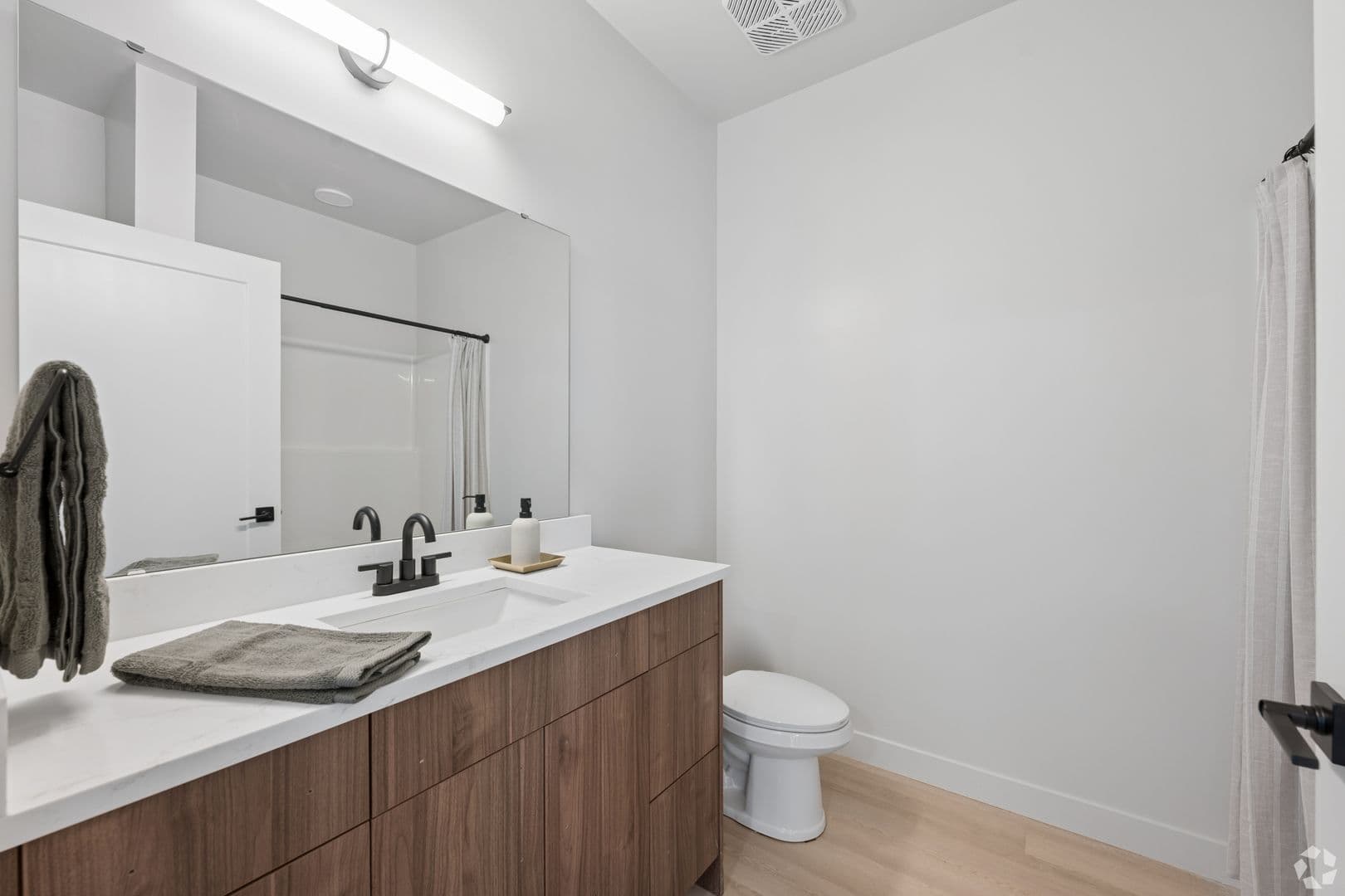 West Lafayette Apartment: 2555-2575 Neil Armstrong Dr