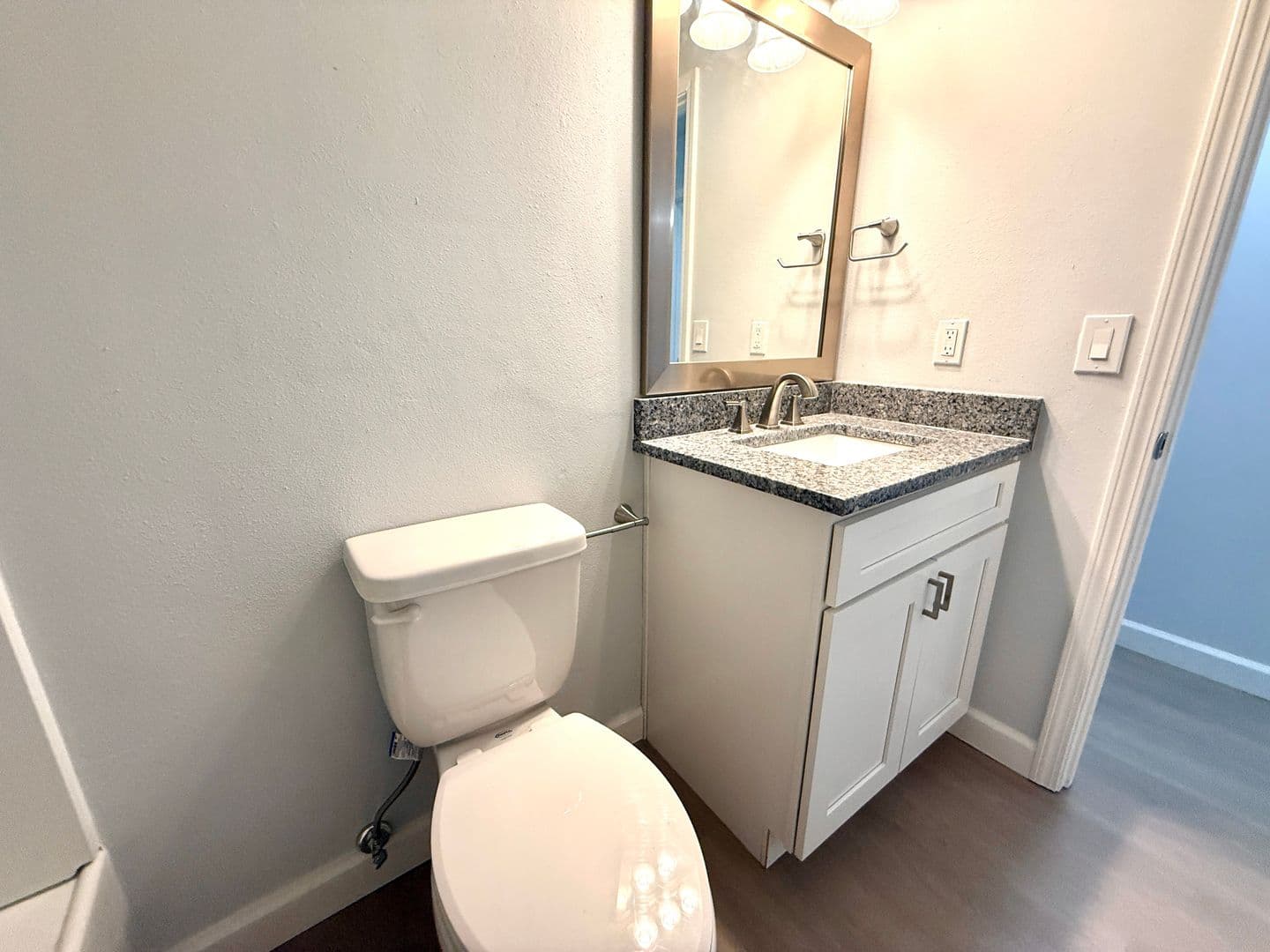 Blacksburg Apartment: 701 South Main St.