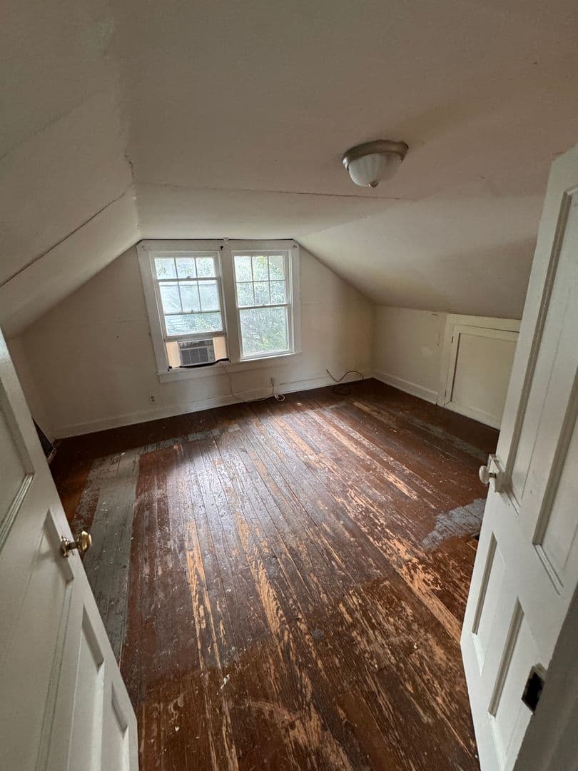 Bloomington Apartment: 600 E University Street