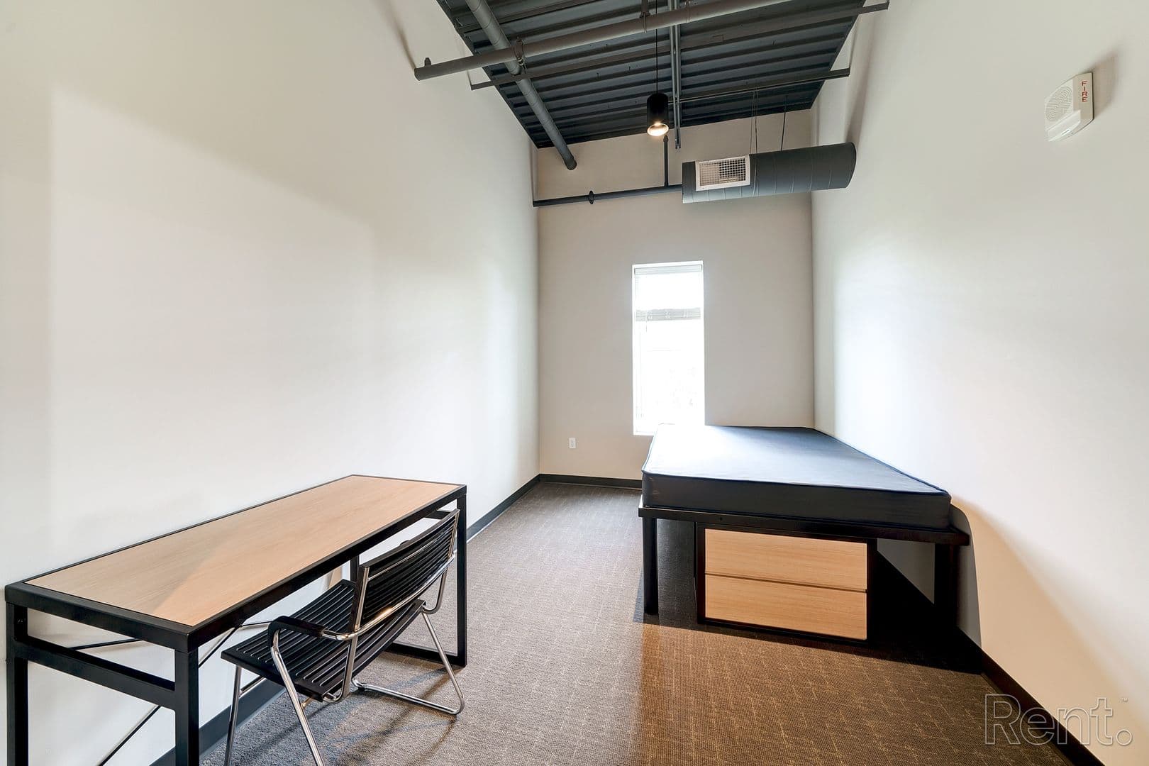 Bloomington Apartment: 2611 East 3rd Street