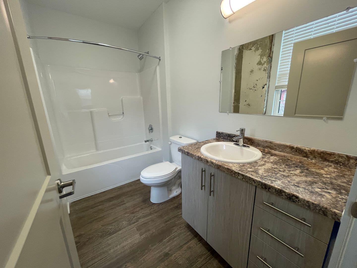 Lafayette Apartment: 300 N. 5th Street