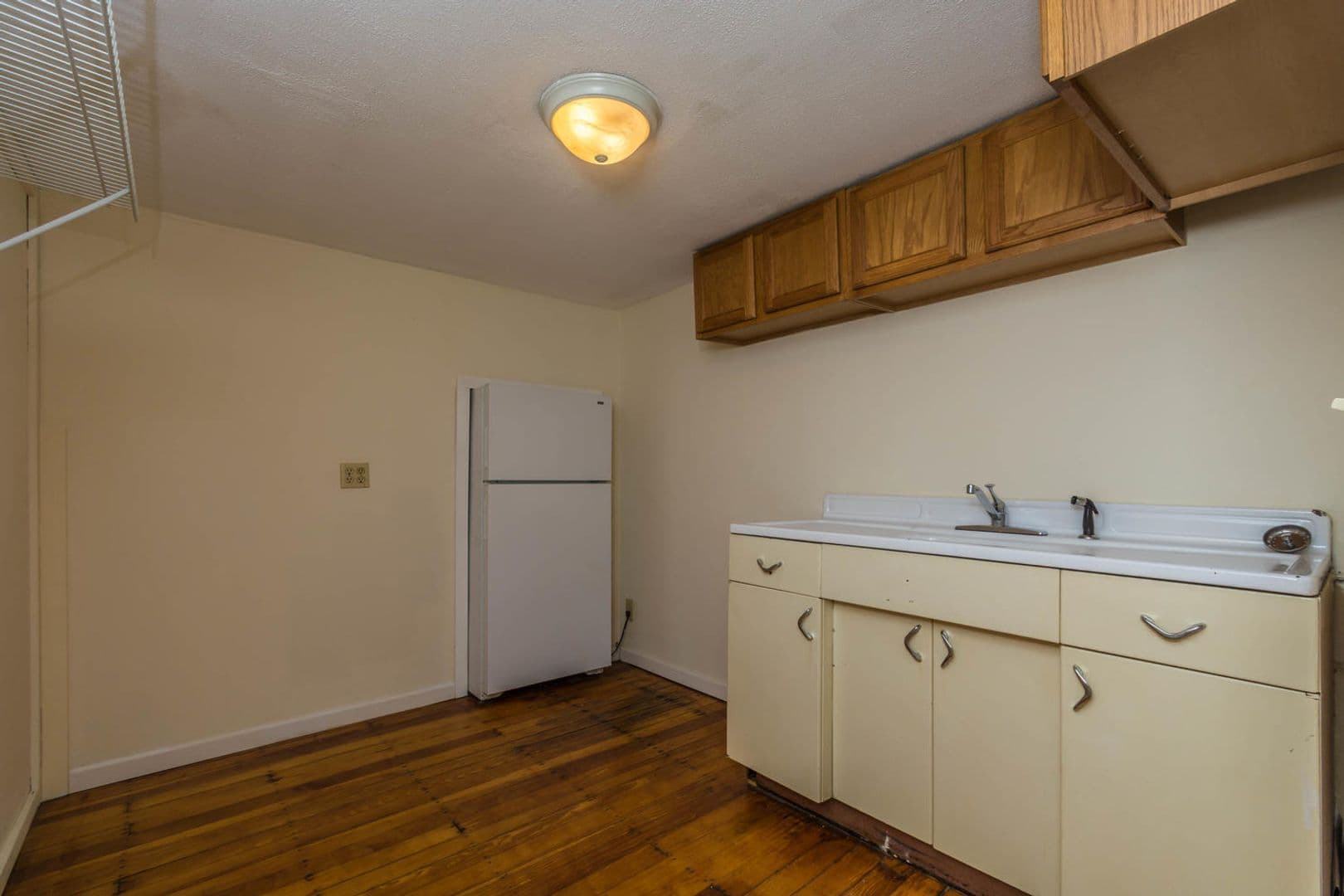 Bloomington House: 113 E 15th