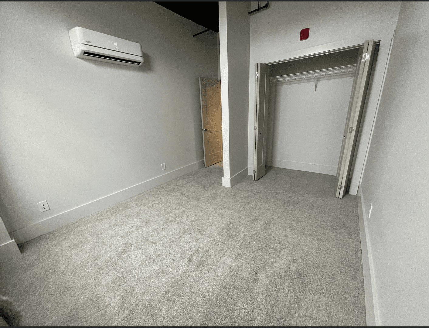 Lafayette Apartment: 300 N. 5th Street