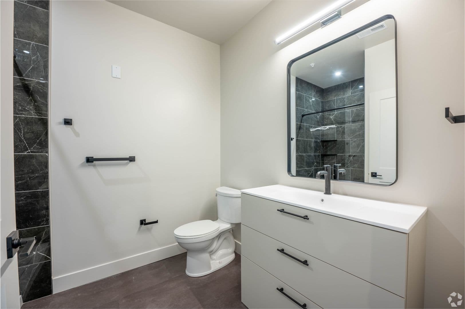 West Lafayette Apartment: 3597 Paramount Drive
